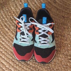 Merrell Womens Sneakers in Red, Black,Orange, Blue and Mint Size 7